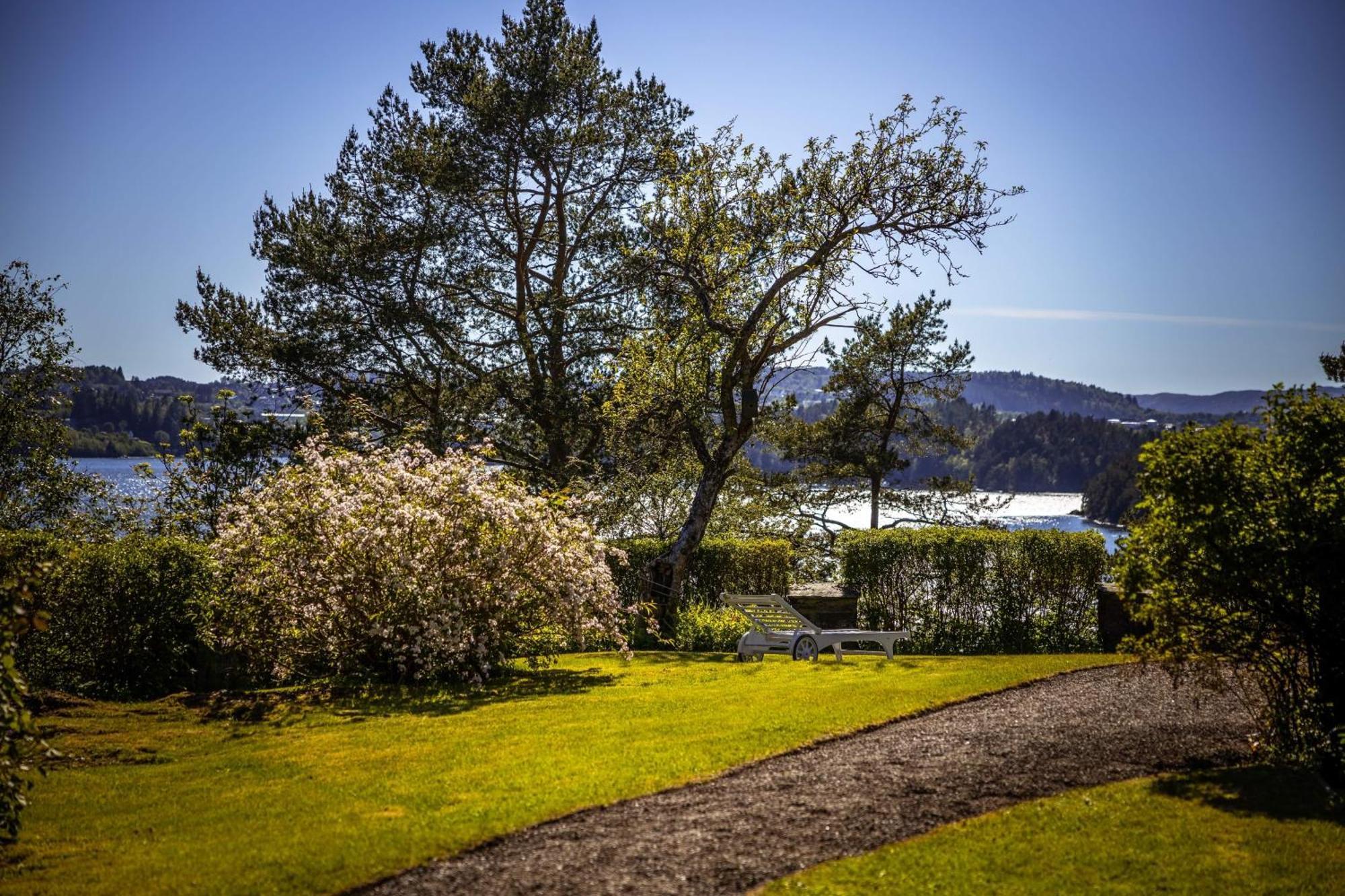 Unique Victorian Villa With Private Coastline Bergen Exteriör bild