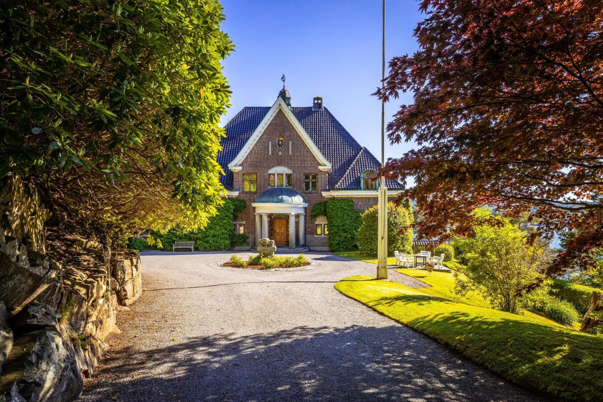 Unique Victorian Villa With Private Coastline Bergen Exteriör bild