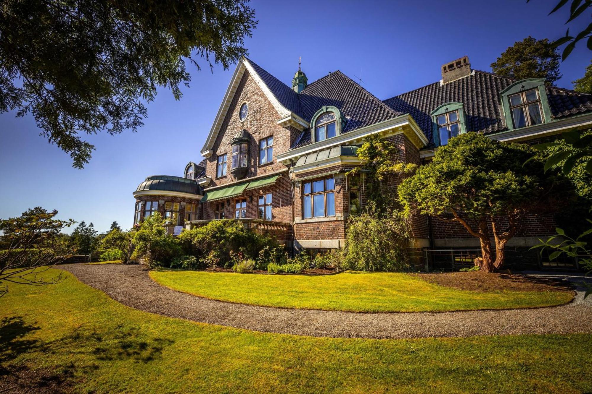 Unique Victorian Villa With Private Coastline Bergen Exteriör bild